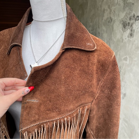 Vintage 70s Brown Suede Western Fringe Jacket - Picture 6 of 11